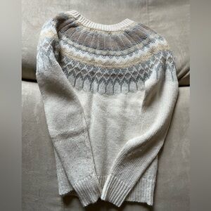 Banana Republic Cream and Gray Patterned Sweater